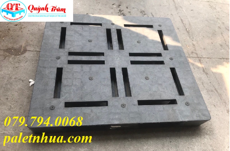 pallet nhựa mặt đá