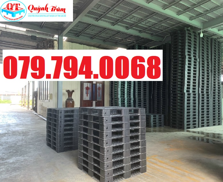 bán pallet nhựa tại Định Quán.